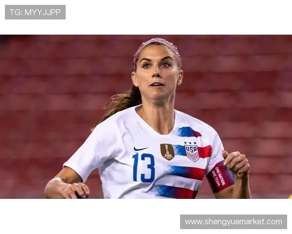 聚焦CCTV2018世界杯女主持的赛场风采与幕后故事揭秘全景 聚焦CCTV2018世界杯女主持的赛场风采与幕后故事揭秘全景